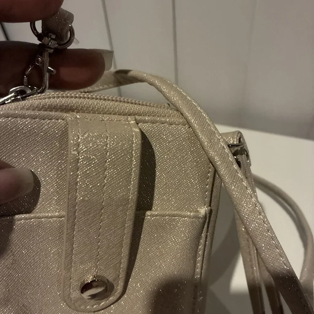 Kelly & Katie Glitter Crossbody Wallet-Champagne Gold-